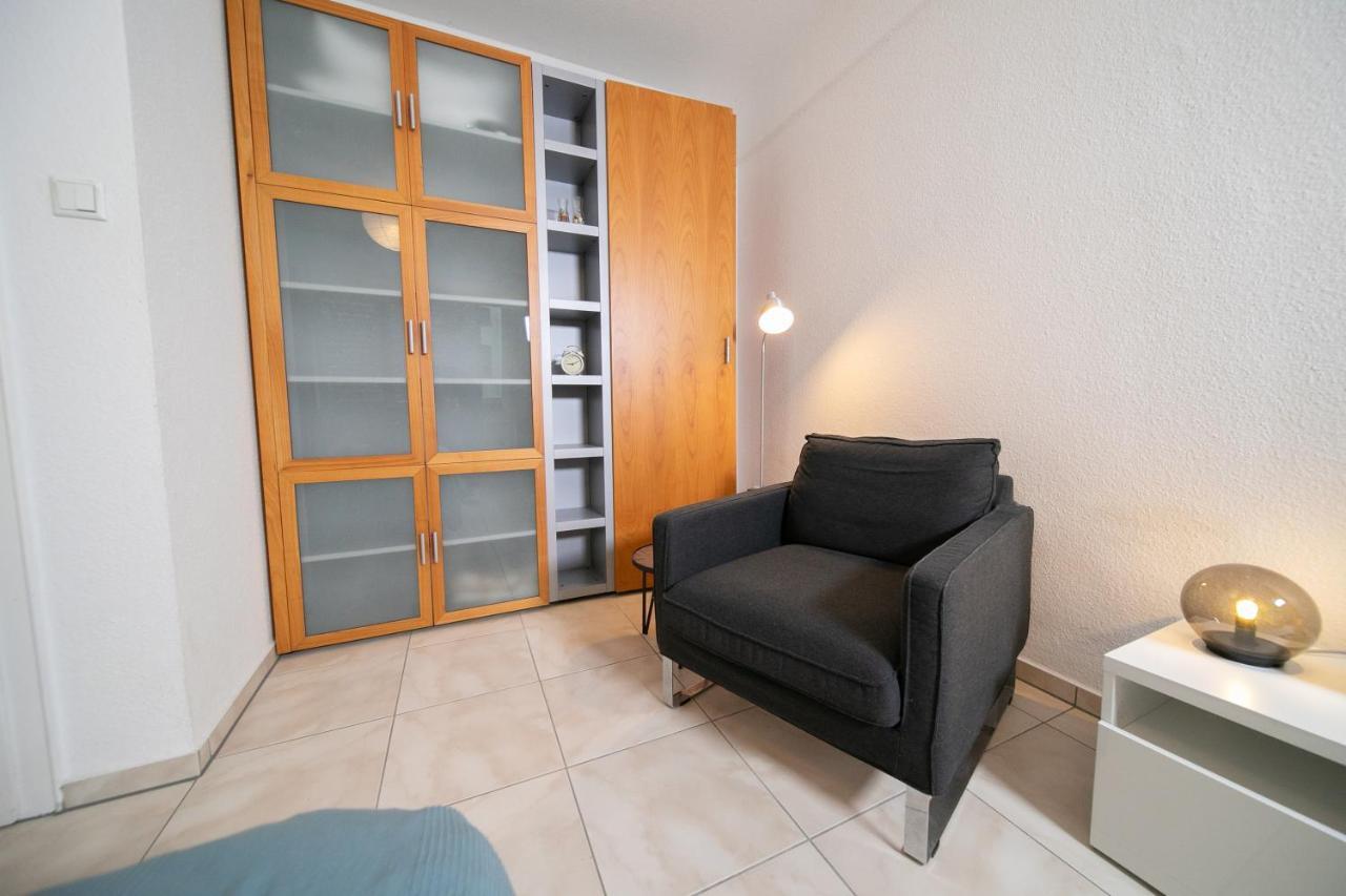 Apartment Blue - Zentral Und Gut Angebunden Düsseldorf Kültér fotó
